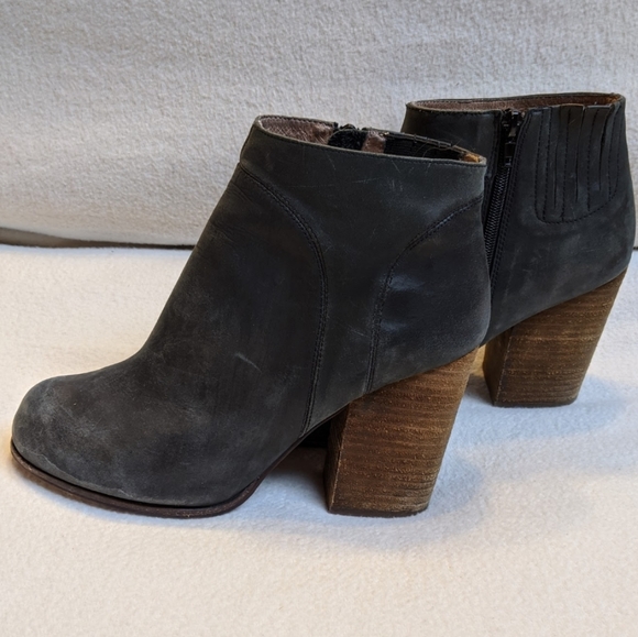 Jeffrey Campbell bootie - Picture 2 of 8